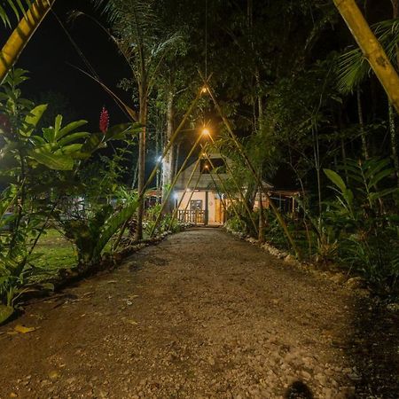 Nawal Hotel Lanquin Exterior photo