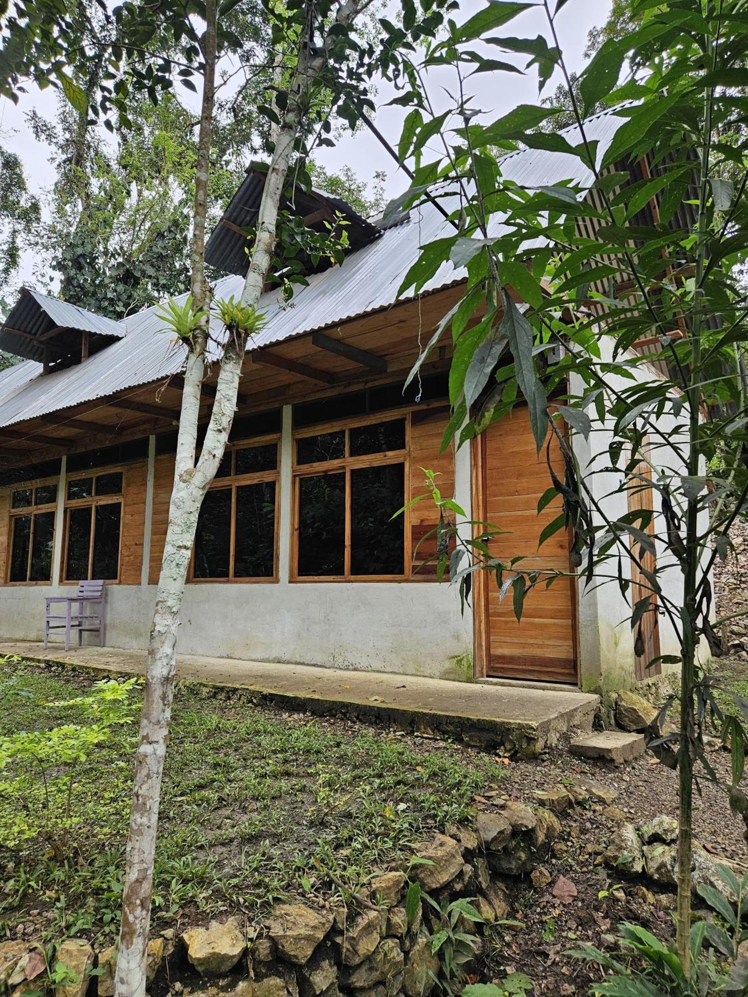Nawal Hotel Lanquin Exterior photo