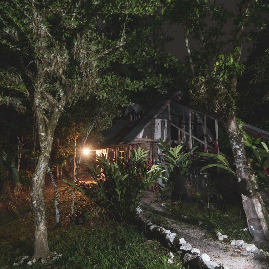 Nawal Hotel Lanquin Exterior photo